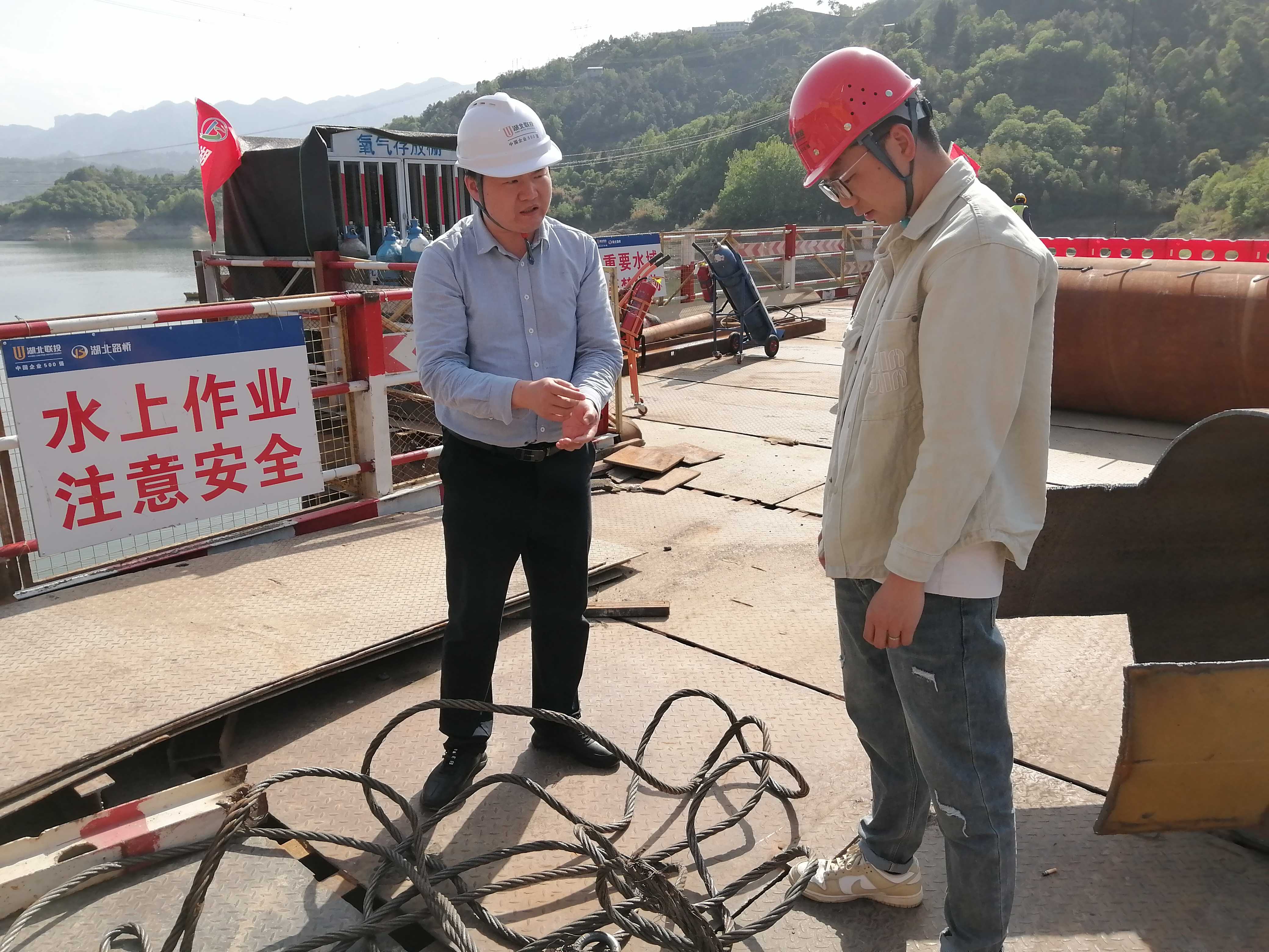 取水口橋安全隱患日排查.jpg